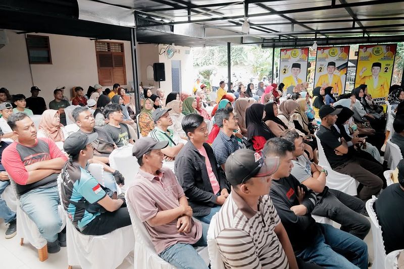 Wakil rakyat bukan hanya hadir di ruang sidang, tapi juga hadir - Foto 2