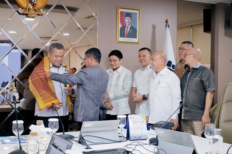 Sosialisasi Perlindungan Jaminan Sosial Pekerja Rentan DJBjtxSzap5 - Foto 9